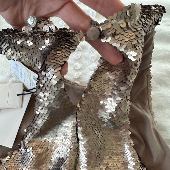 Cinq a sept Dylan Sleeveless Asymmetrical Sequins Top - Picture 10 of 13